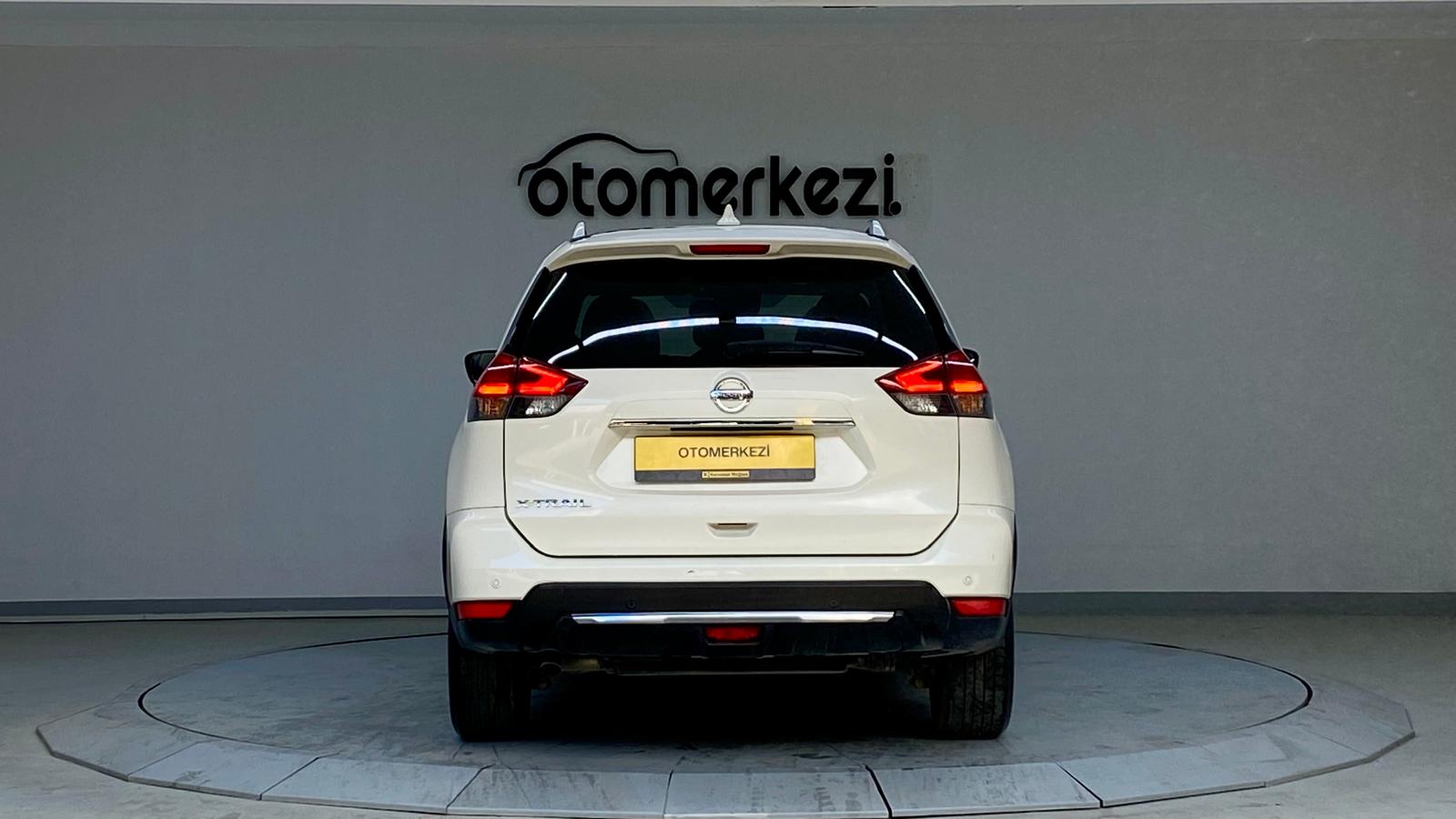 NISSAN X-TRAIL 26